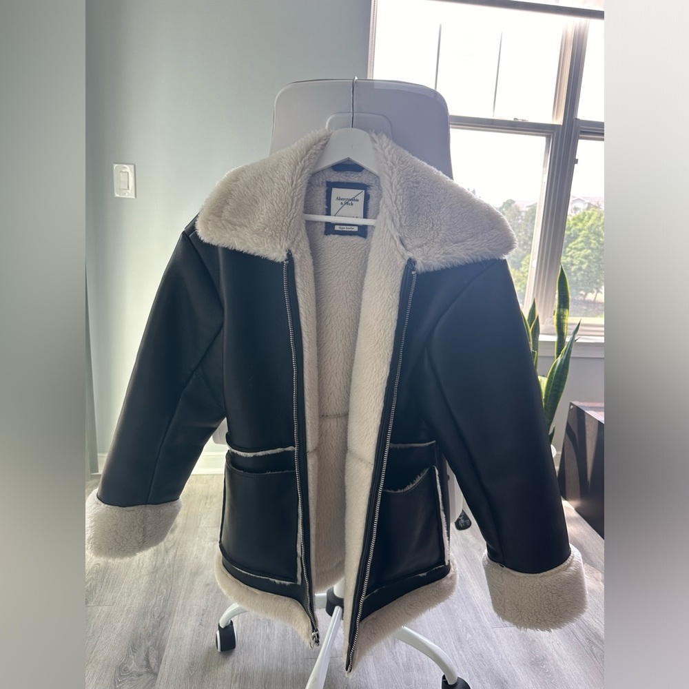 Abercrombie & Fitch Vegan Leather and Sherpa Jacket, Oversized, Small